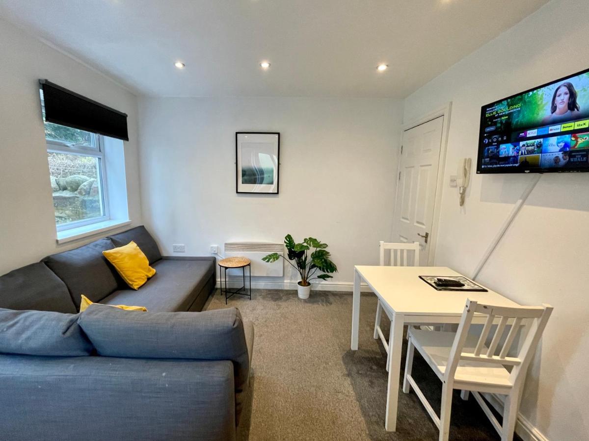 6 Person Apartment In City Centre Кардифф Экстерьер фото